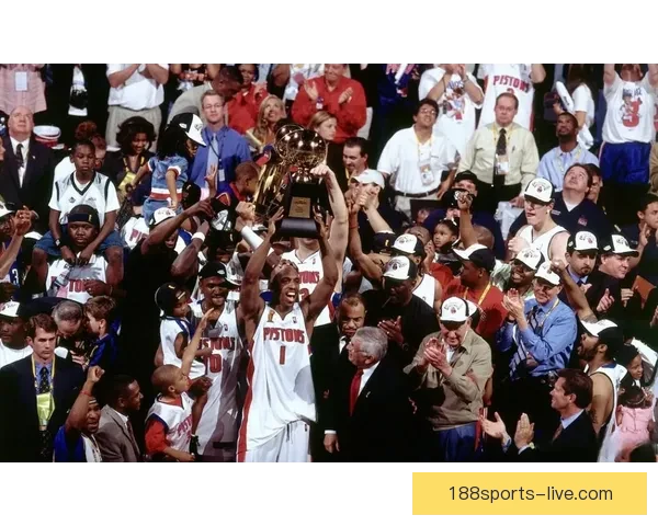 活塞时隔21年重现辉煌单季54胜再现总决赛实力